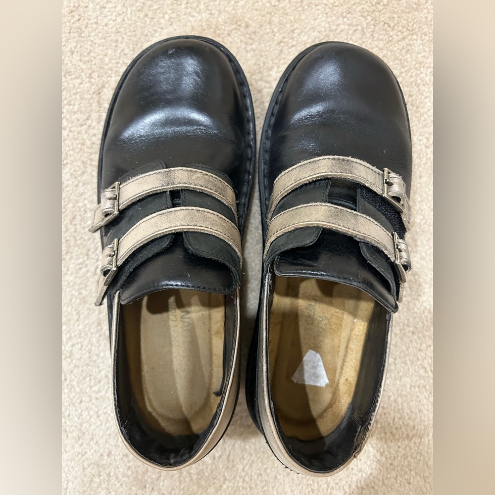 Naot leather brown loafer shoe versatile basic 10” long small wedge